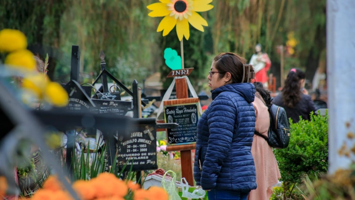 Foto: Gobierno de Tlalnepantla/ Tlalnepantla listo con operativos en panteones para los festejos de Día de muertos