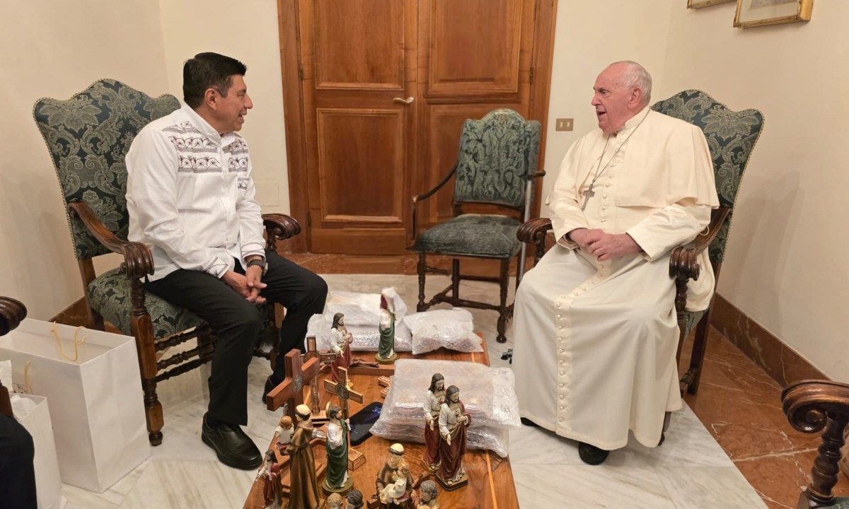 Foto: Especial/ Salomón Jara Cruz visitó al Jefe del Estado Vaticano, el Papa Francisco