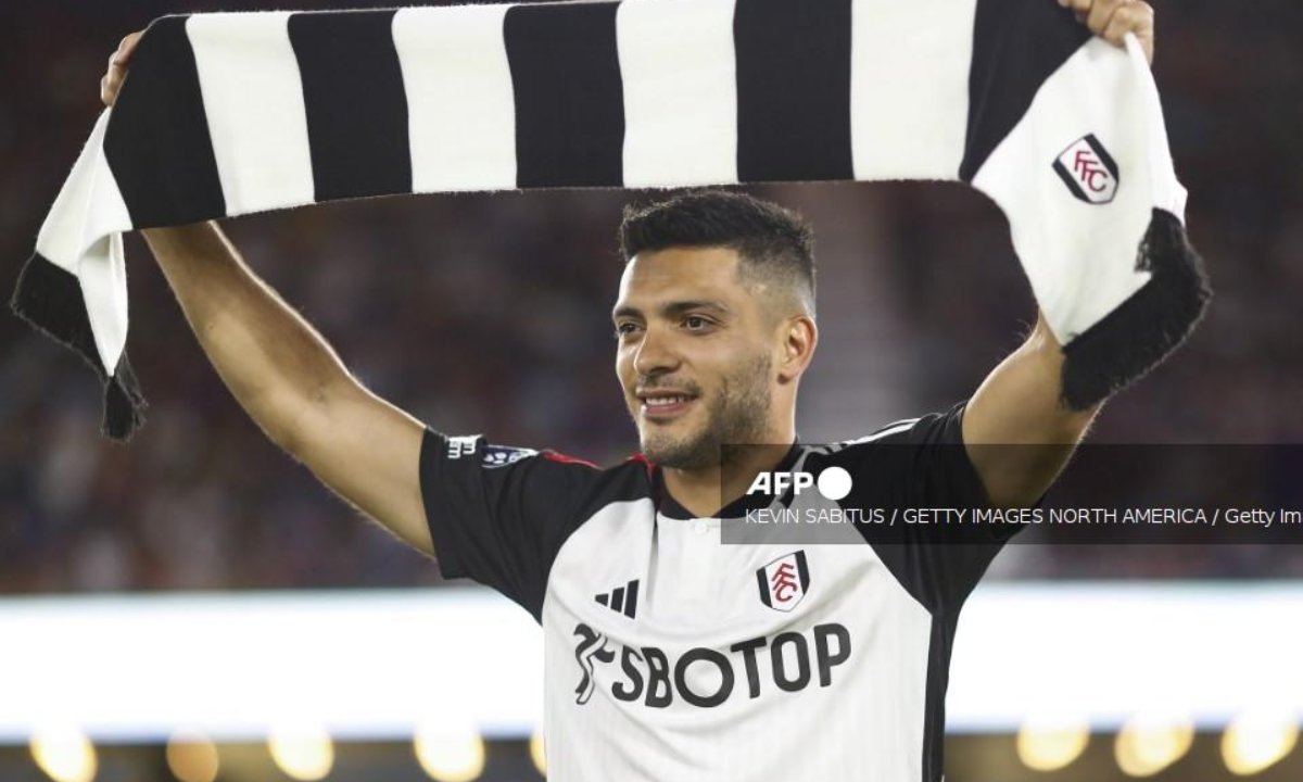 El mexicano Raúl Jiménez sigue con su racha goleadora, pues este sábado 19 de octubre anotó desde el minuto 5 con el Fulham.