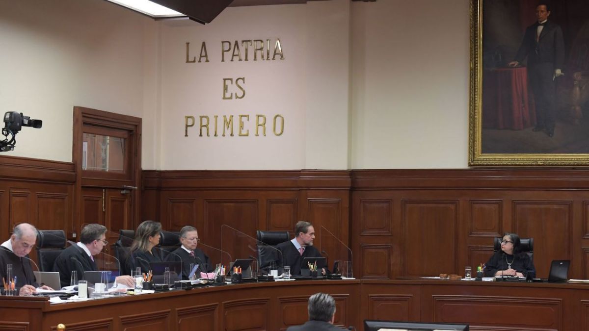 Morena revela a los integrantes del Comité de Evaluación del Poder Legislativo que revisarán los perfiles de los aspirantes a juzgadores.