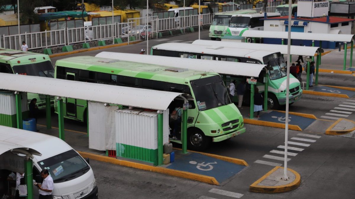 Transportistas de la CDMX reclaman supuesta corrupción en programa el programa de renovación de unidades