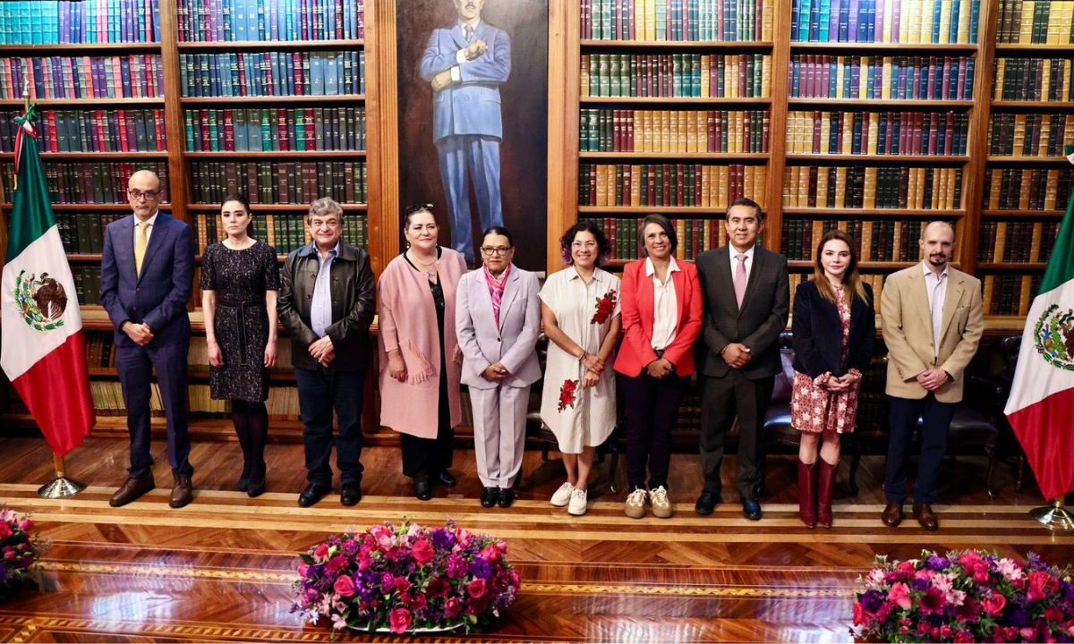 Los consejeros del INE se reunieron con la titular de la Segob.