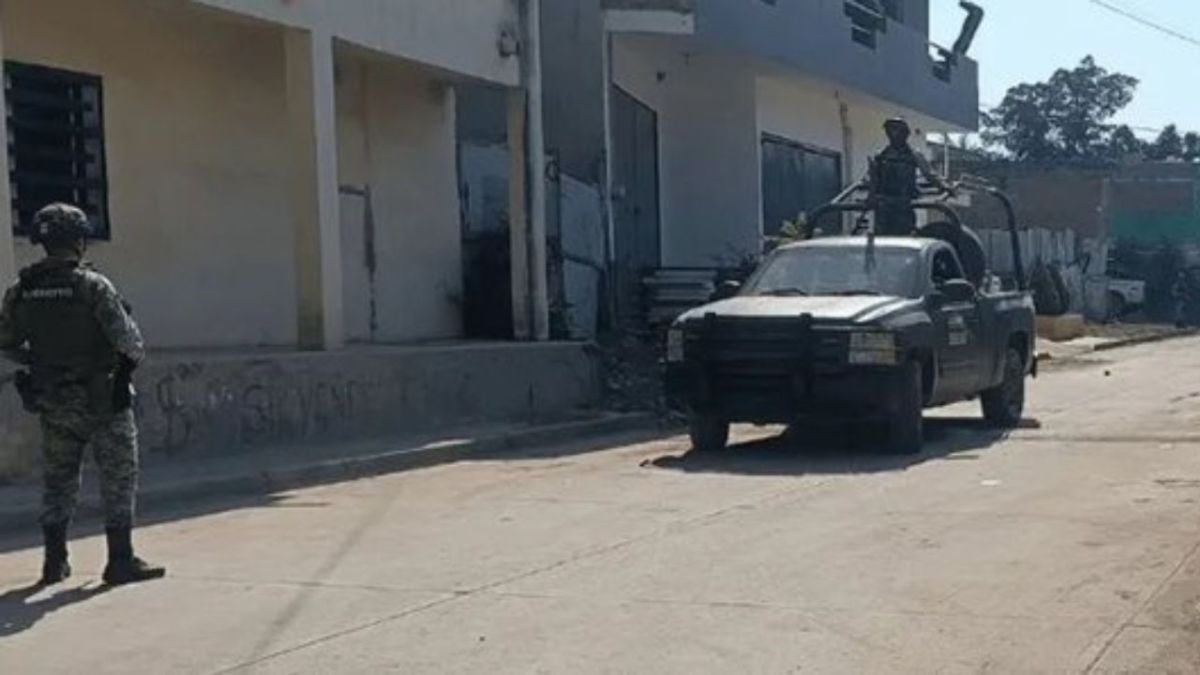 Detiene a menor de edad en Mazatlán por balear militares.