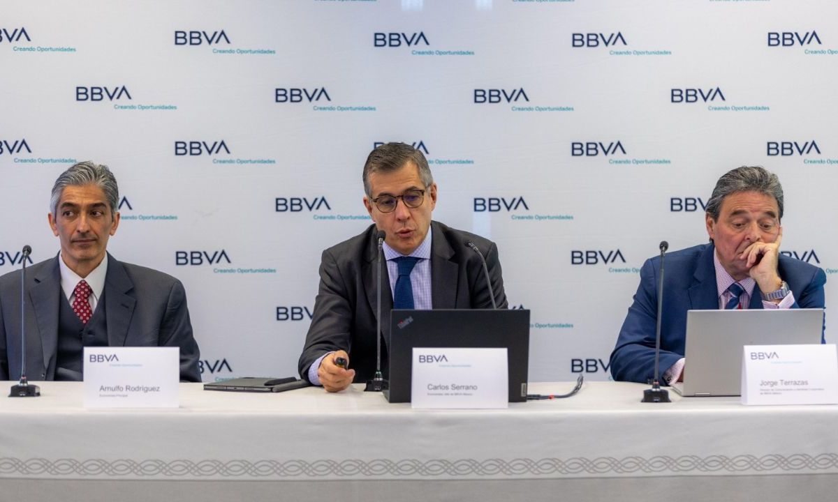 Tipo de cambio resentirá amenazas de Trump: BBVA