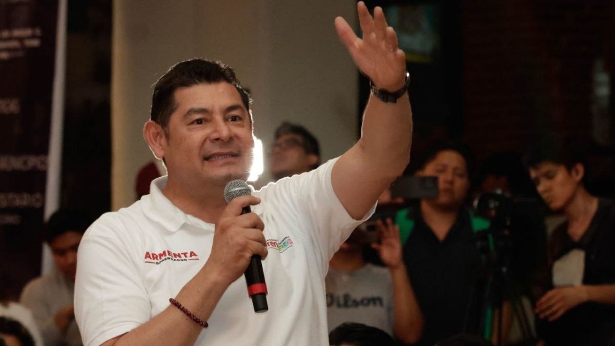 Gobernador electo de Puebla, Alejandro Armenta durante campaña.