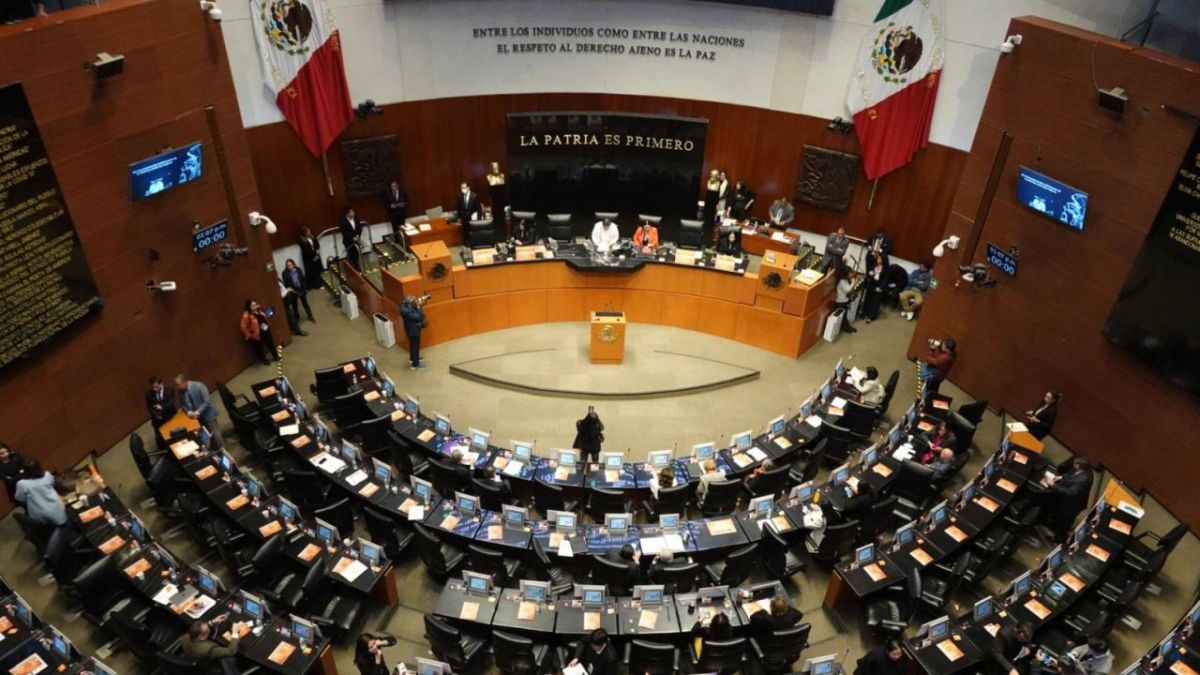 Senado de la República en sesión.