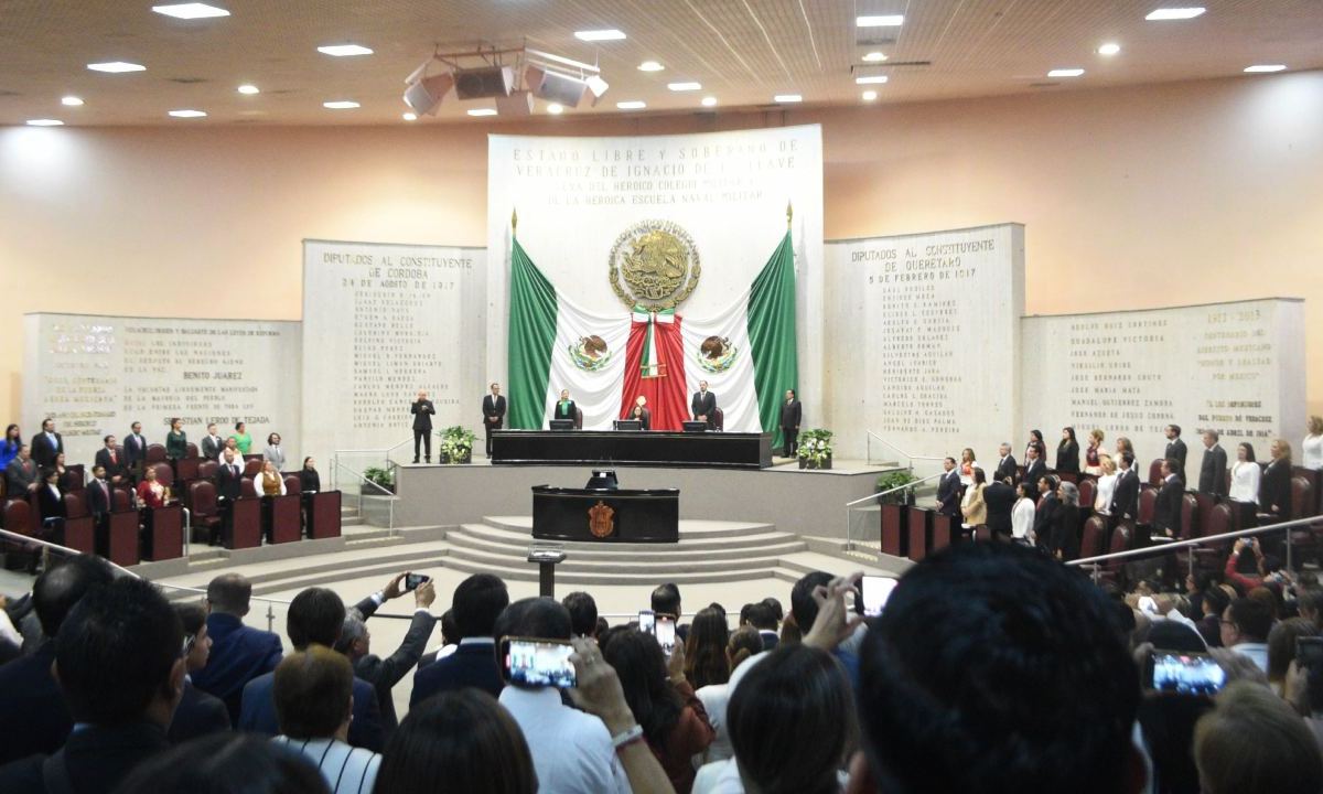 Varios congresos dieron luz verde a la desaparición de los organismos autónomos.