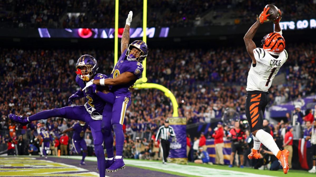 Con la relevancia de ser un partido entre rivales de la división, Cuervos y Bengalíes dieron apertura a la semana 10 de la NFL en Baltimore.