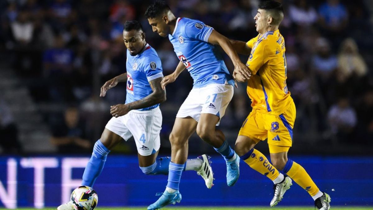 En un partido intenso en el estadio Ciudad de los Deportes, Cruz Azul empató 1-1 ante Tigres en la Jornada 17 del Apertura 2024.