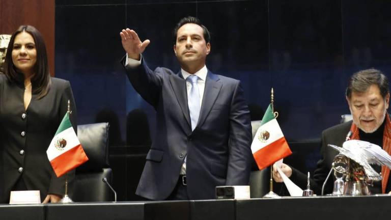 El exgobernador de Yucatán, Mauricio Vila, informó a la Mesa Directiva del Senado su decisión de separarse del cargo.