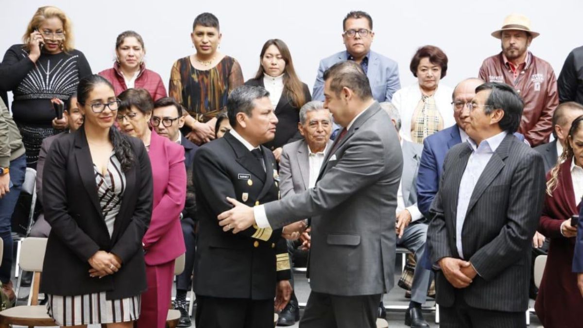 El vicealmirante Francisco Sánchez González fue designado titular de la SSC de puebla, para la nueva administración de Alejandro Armenta.