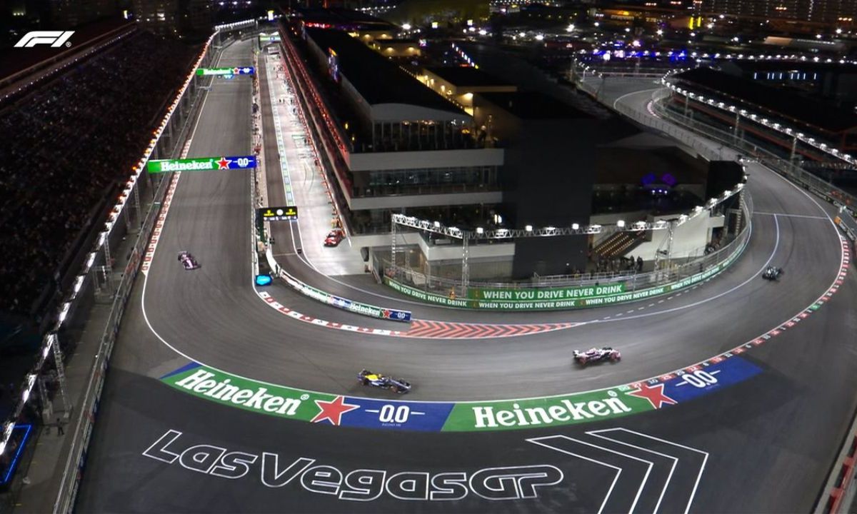 Se llevó a cabo la tercer práctica libre del Gran Premio de Las Vegas de F1 en la que la escudería Mercedes alcanzó el primer lugar.