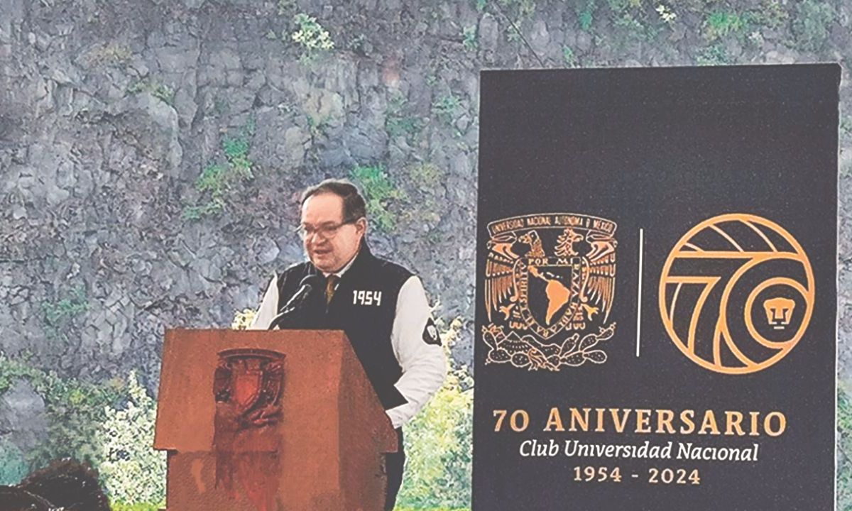 Rector de la UNAM, Leonardo Lomelí Vanegas, señaló estar satisfecho con el presente de ambos equipos profesionales de futbol ante las ya aseguradas clasificaciones