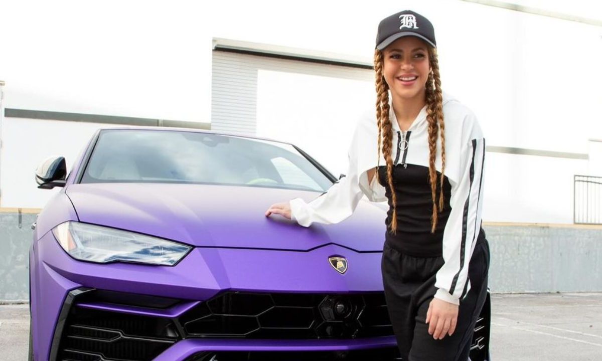 La cantante colombiana con más exposición en la actualidad, Shakira, finalmente anunció las bases para que alguno de sus fans se pueda llevar a su casa la lujosa camioneta Lamborghini