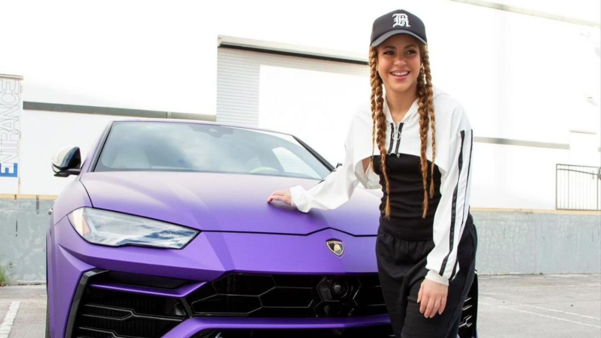 La cantante colombiana con más exposición en la actualidad, Shakira, finalmente anunció las bases para que alguno de sus fans se pueda llevar a su casa la lujosa camioneta Lamborghini