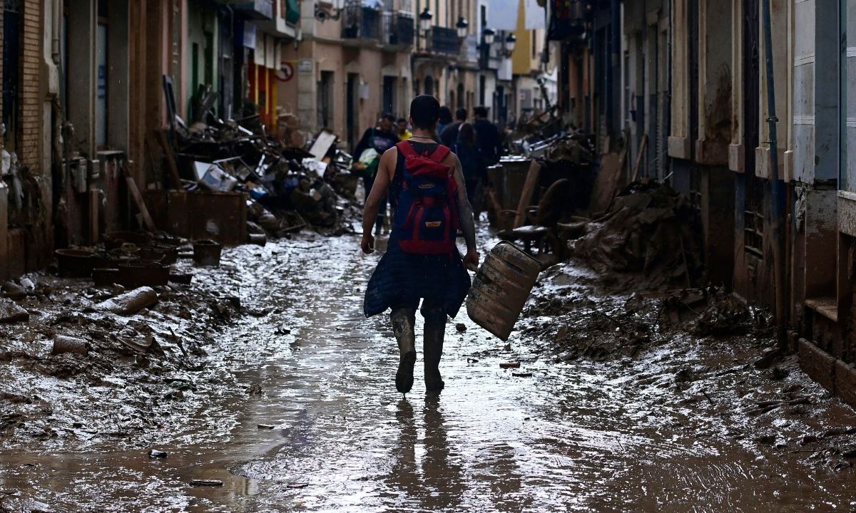 AFECTACIONES. La tormenta dejó devastación en el oeste, donde las autoridades avanzan en la recuperación de servicios