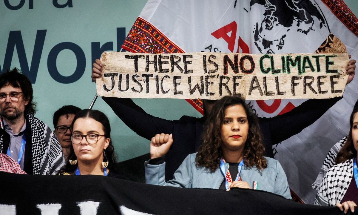 POLÉMICA. Además de las fricciones políticas, activistas realizaron una protesta a favor de Palestina durante la inauguración de la Conferencia de la ONU.