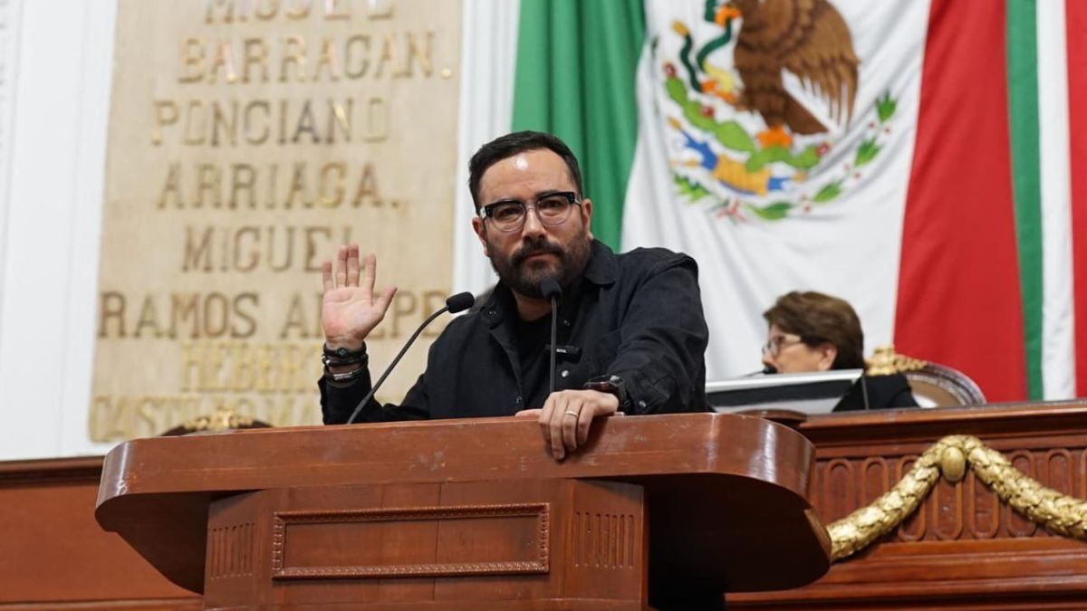 Víctor Hugo Romo presentó una iniciativa histórica para garantizar la inclusión laboral de personas con discapacidad en el sector público.