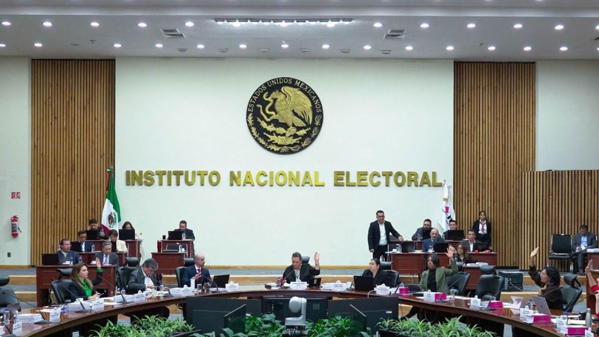 Tras receso, los consejeros del INE reanudan la sesión, donde se estaría discutiendo el presupuesto para la elección en el Poder Judicial.