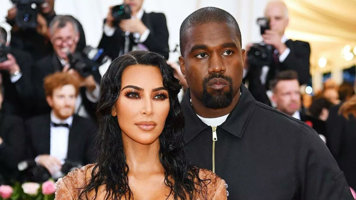 Kanye West llegó a afirmar que "los judíos controlaban a las Kardashians", de acuerdo con una nueva demanda por discriminación y acoso.