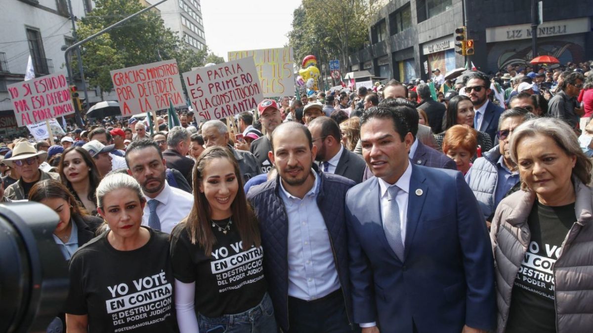 Marko Cortés y otros integrantes del PAN acudieron a la SCJN