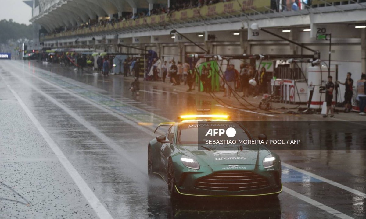 Por las fuertes lluvias en Sao Paulo, se aplazó la clasificatoria del Gran Premio de Brasil