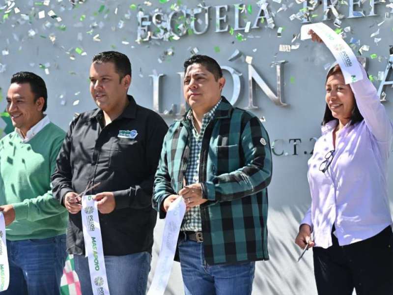 Ricardo Gallardo lleva más apoyo a jóvenes con nueva preparatoria de Venado