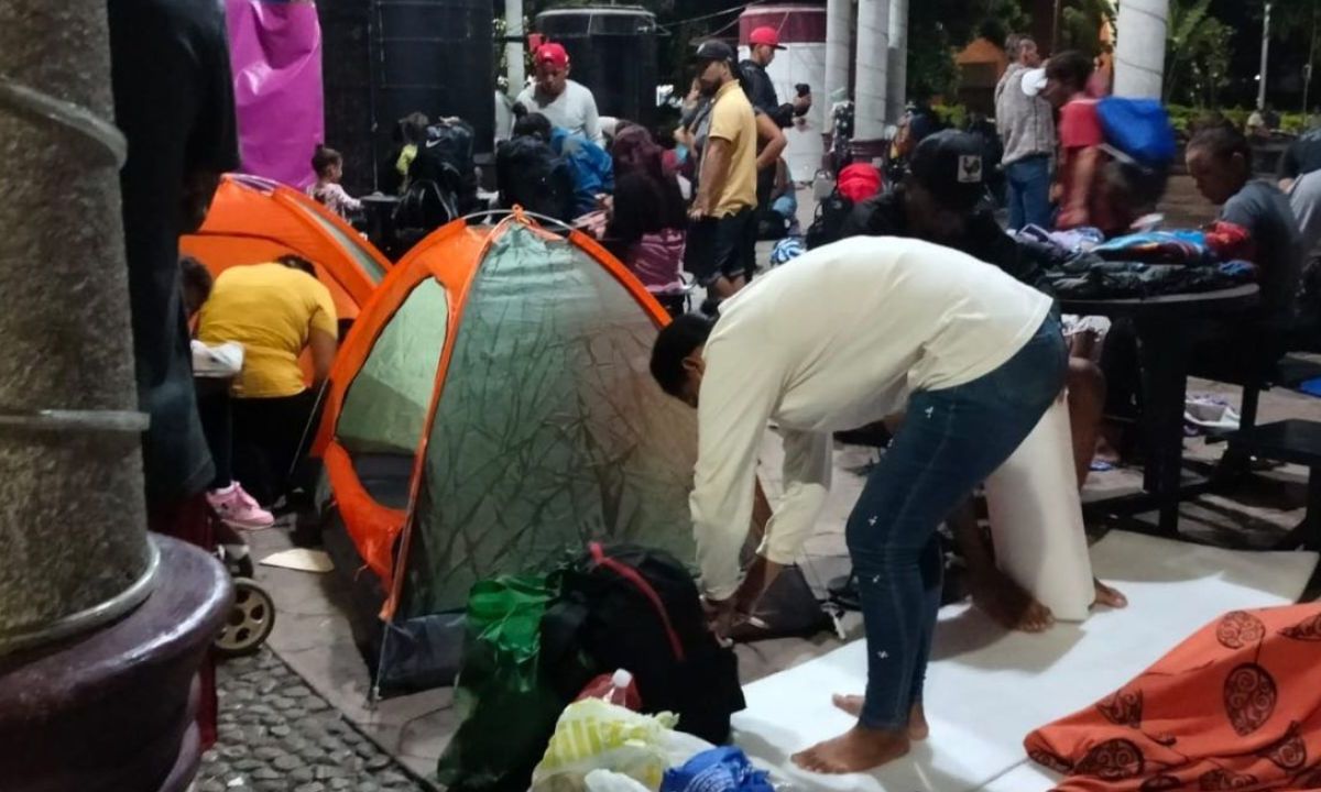 Dos caravanas de migrantes salieron de forma simultánea de Chiapas con destino a Estados Unidos, con aproximadamente tres mil 300 extranjeros.