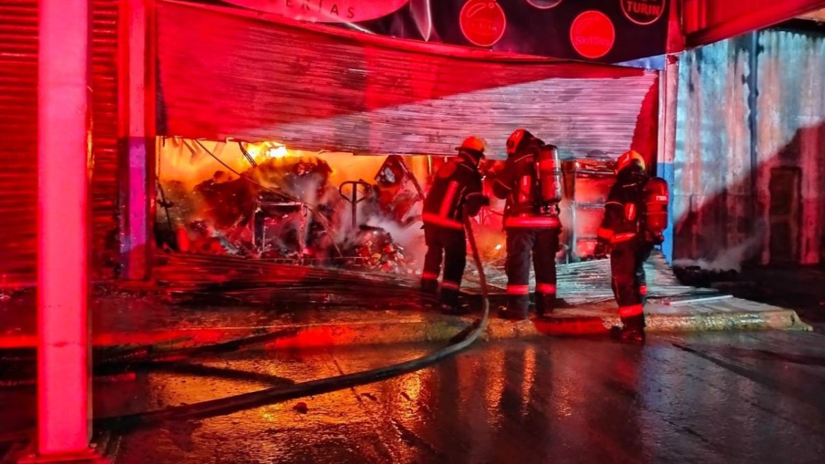 Incendio en la Gran Bodega de Amalucan