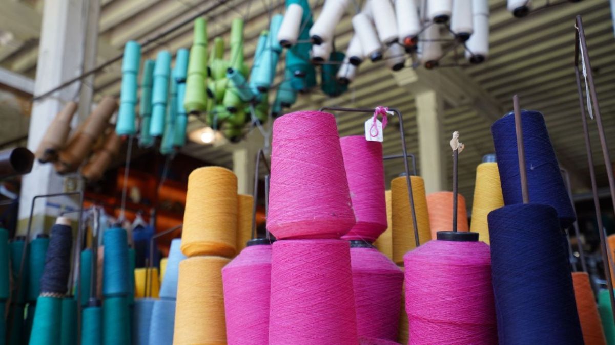 México emite aranceles de 35% para proteger textiles.