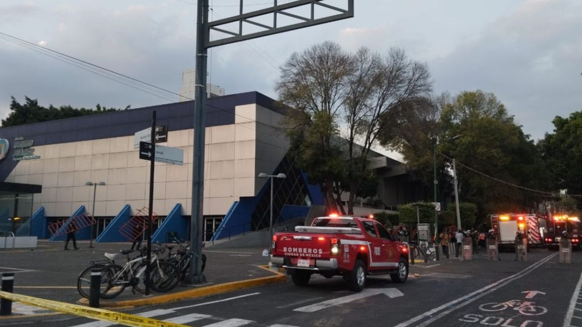 El bombero que resultó afectado por el incendio fue trasladado al hospital San Ángel Inn