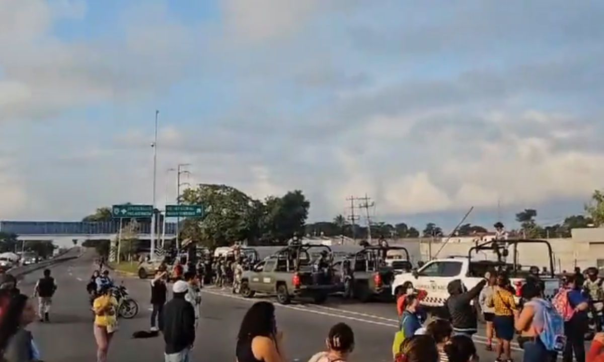 Violento motín en el penal de Villahermosa, Tabasco, desata una fuerte movilización.