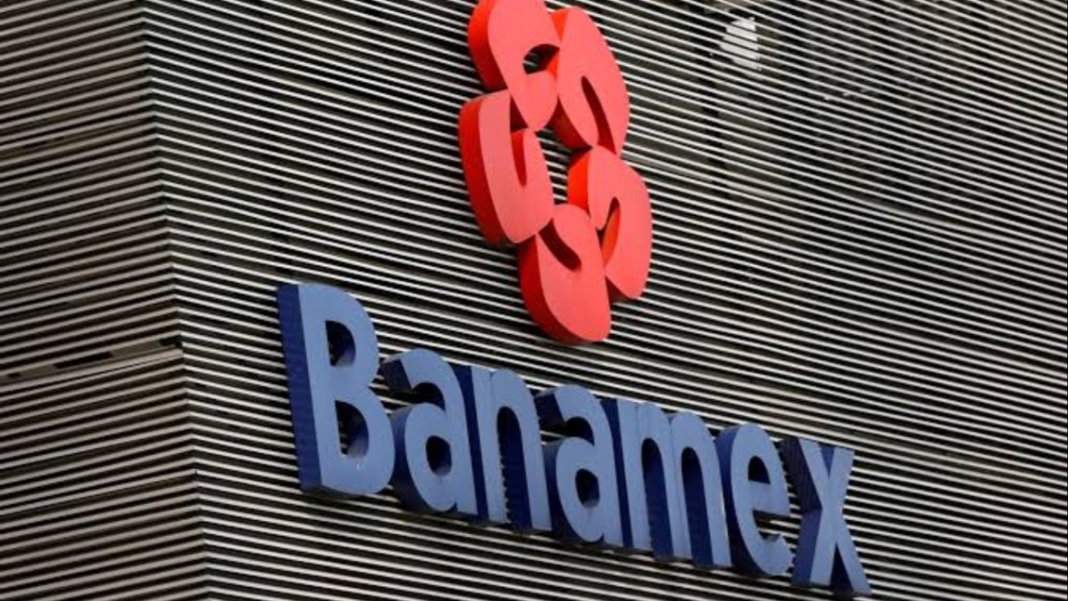 Banamex pide pensar antes de gastar