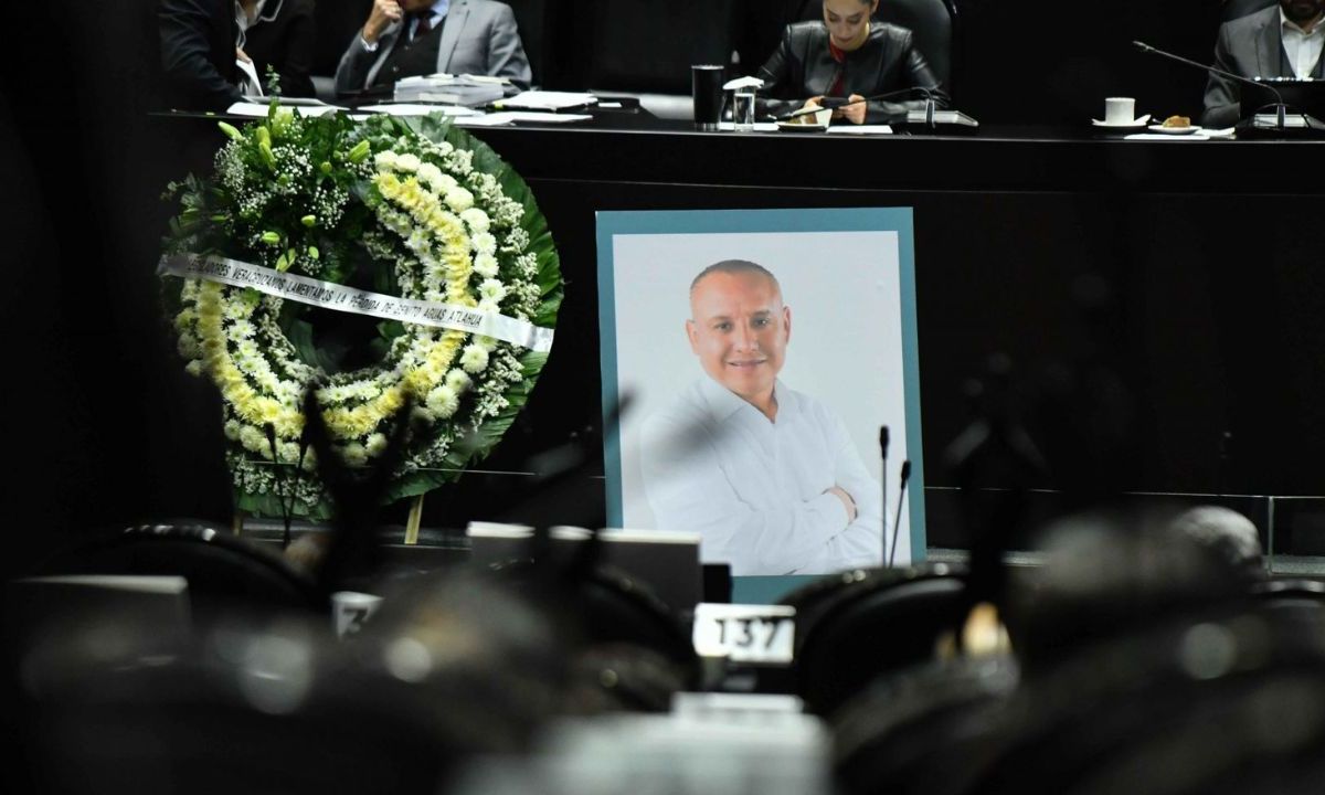 Homenaje a Benito Aguas en la camara alta