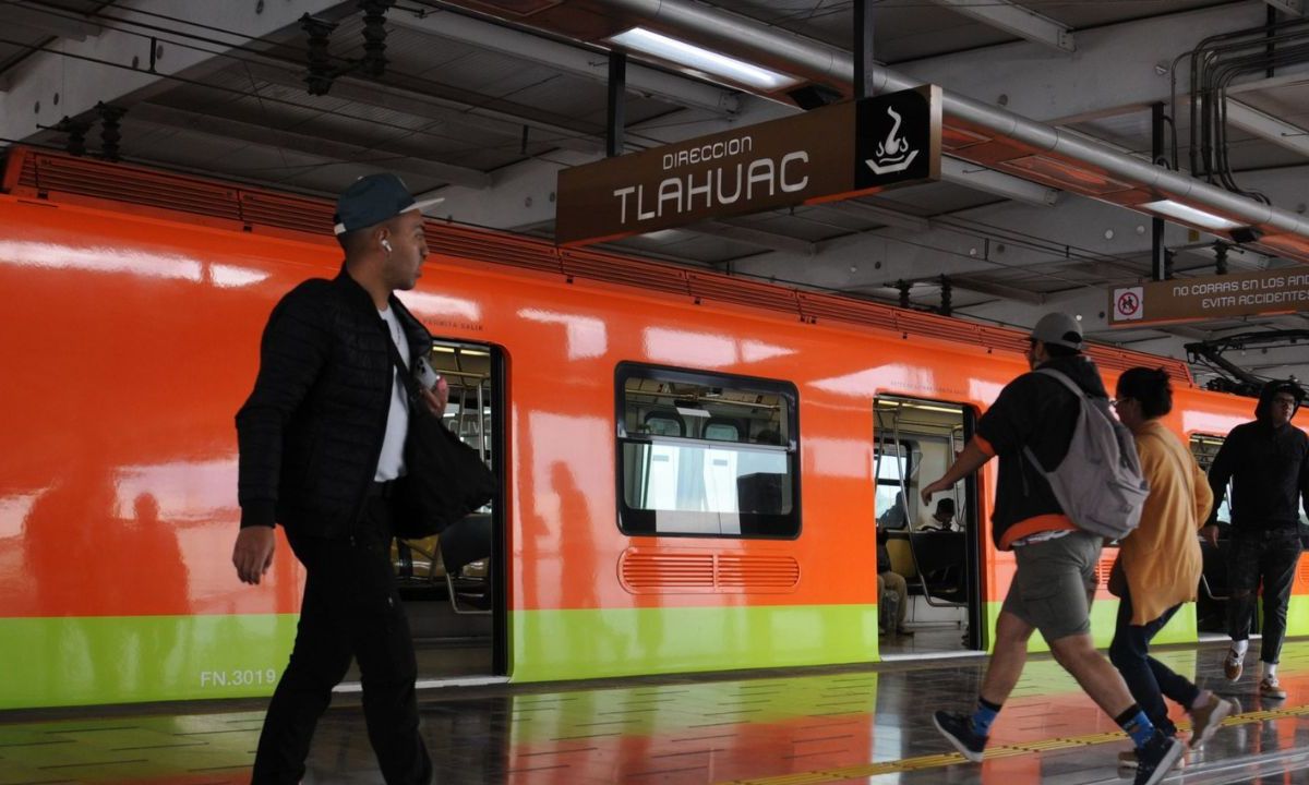 Estación del metro Tláhuac en CDMX, L12