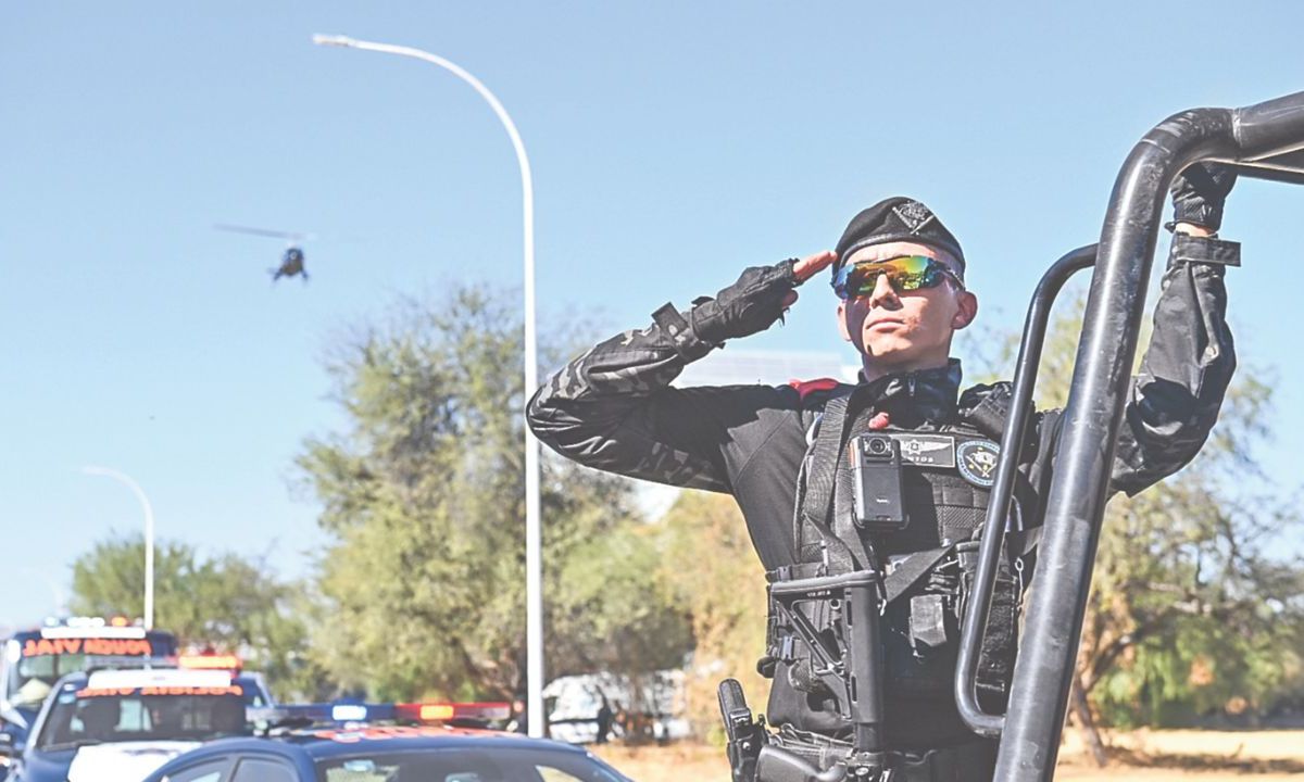 OPERATIVO. La gobernadora Tere Jiménez dio el banderazo de arranque de esta estrategia en la que participan mil 210 elementos. 