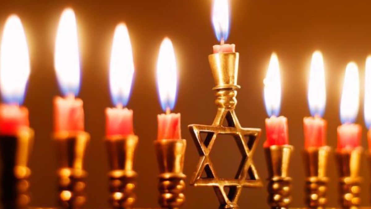 Celebración del Hanukkah en navidad este año