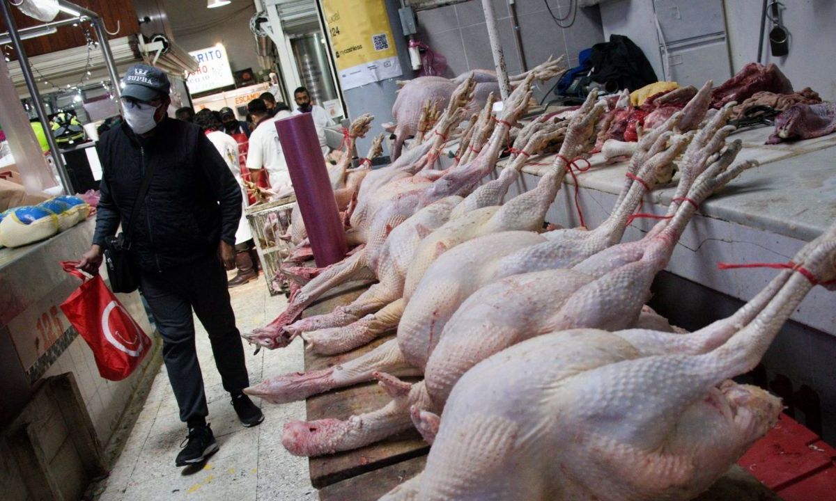 Pavos de Navidad en el Mercado de San Juan.