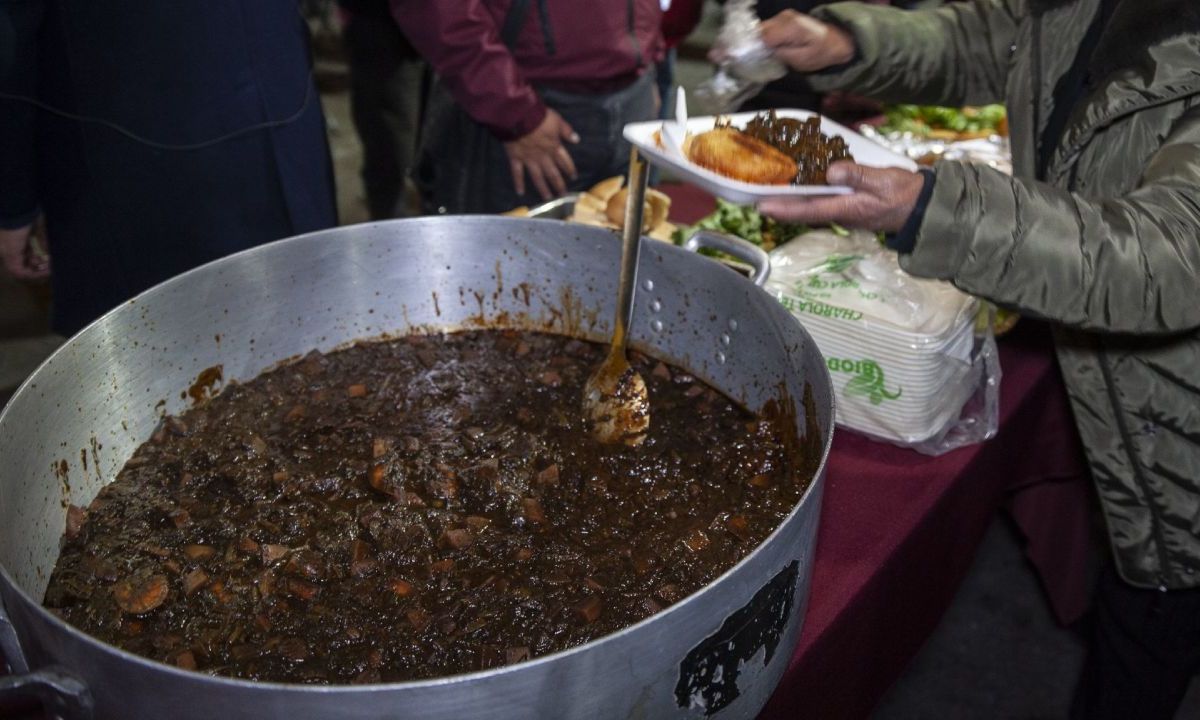 Los romeritos serán parte de la cena navideña para quienes estén detenidos en "El Torito".