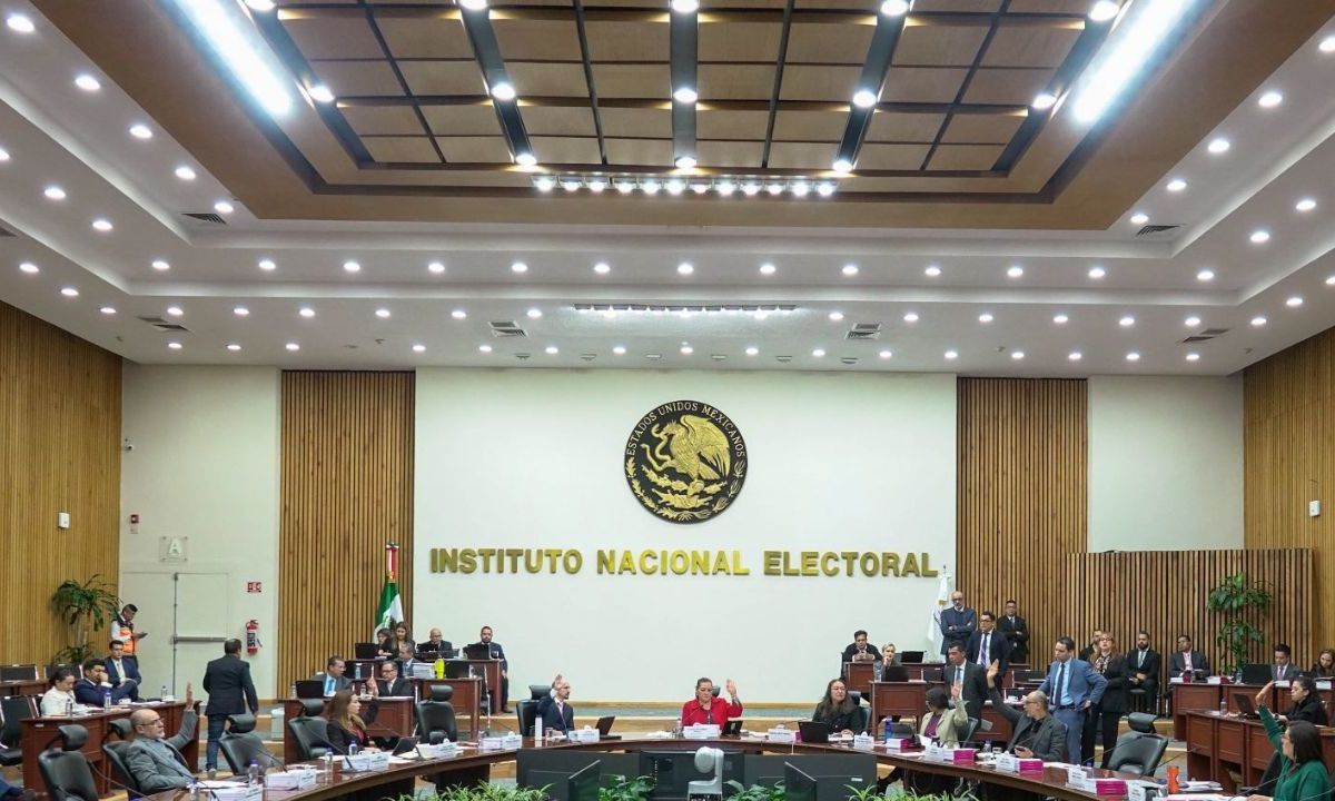 El INE también aprobó extender la vigencia de las credenciales para votar que vencen el próximo 31 de diciembre de 2024