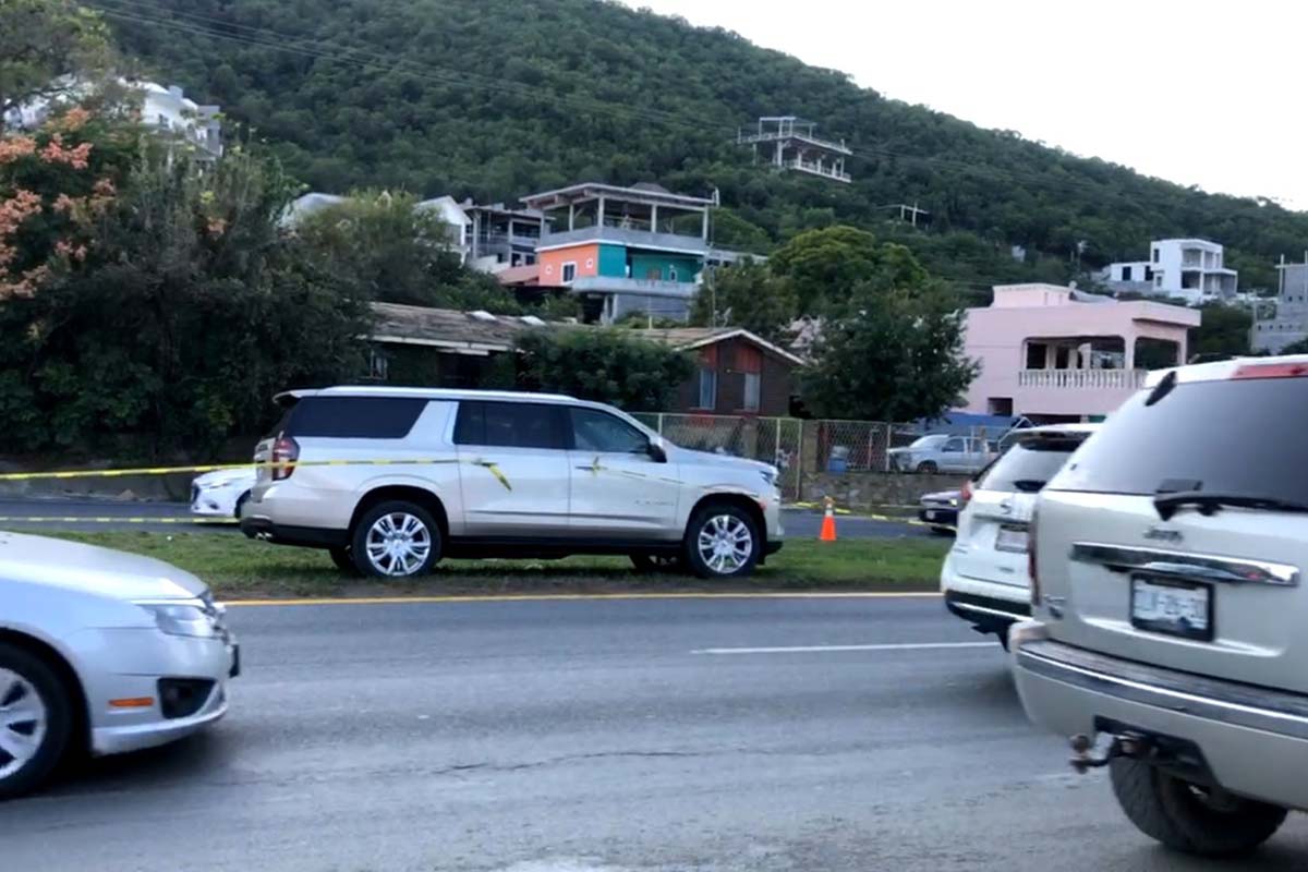 Sujetos armados balean camioneta; muere niño de 5 años