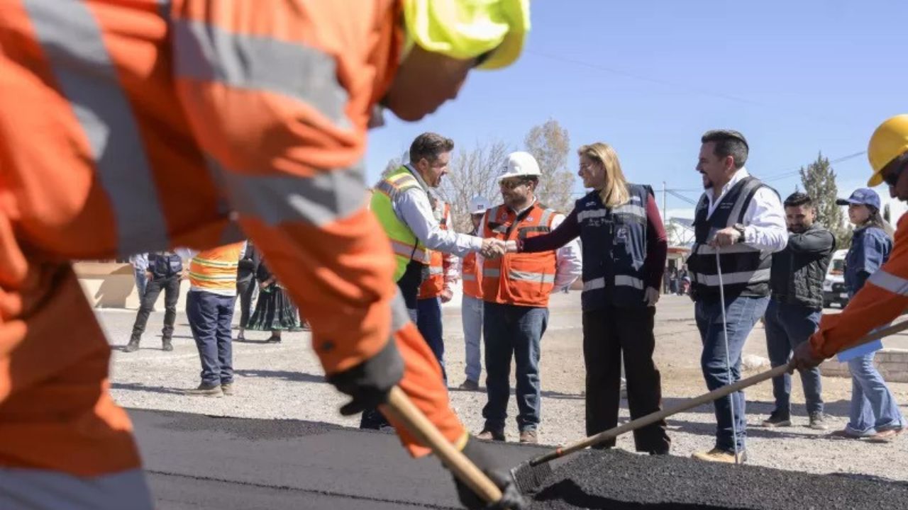 Maru Campos Galván, gobernadora de Chihuahua, presente en las obras de rehabilitación y modernización de la carretera El Mirador-Dr. Belisario Domínguez-San Francisco de Borja.