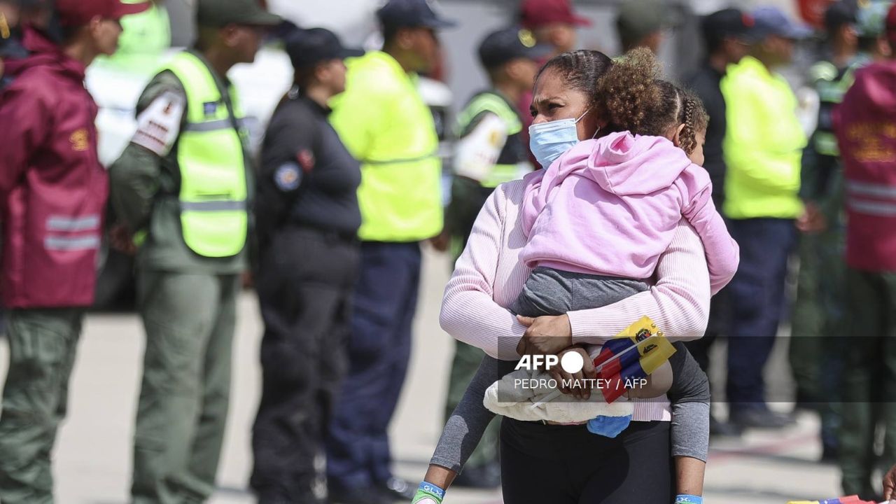 El Consejo Coordinador Empresarial (CCE) informó que suman cerca de 50 mil 486 vacantes para los migrantes que retornen al país.