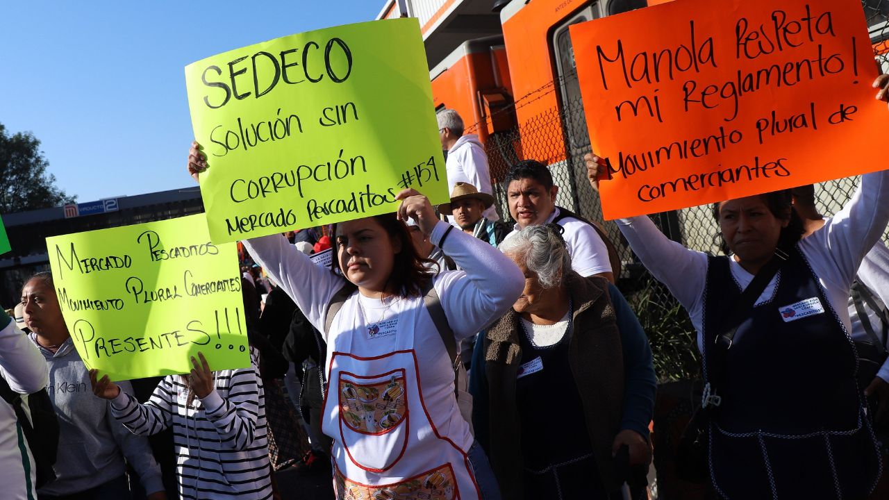 Los locatarios marcharon y bloquearon Calzada de Tlalpan