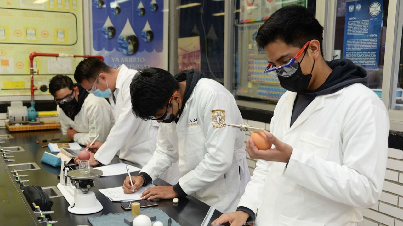 Conoce la oferta educativa de la UNAM en campus fuera del Valle de México para la nueva convocatoria de licenciatura 2025.