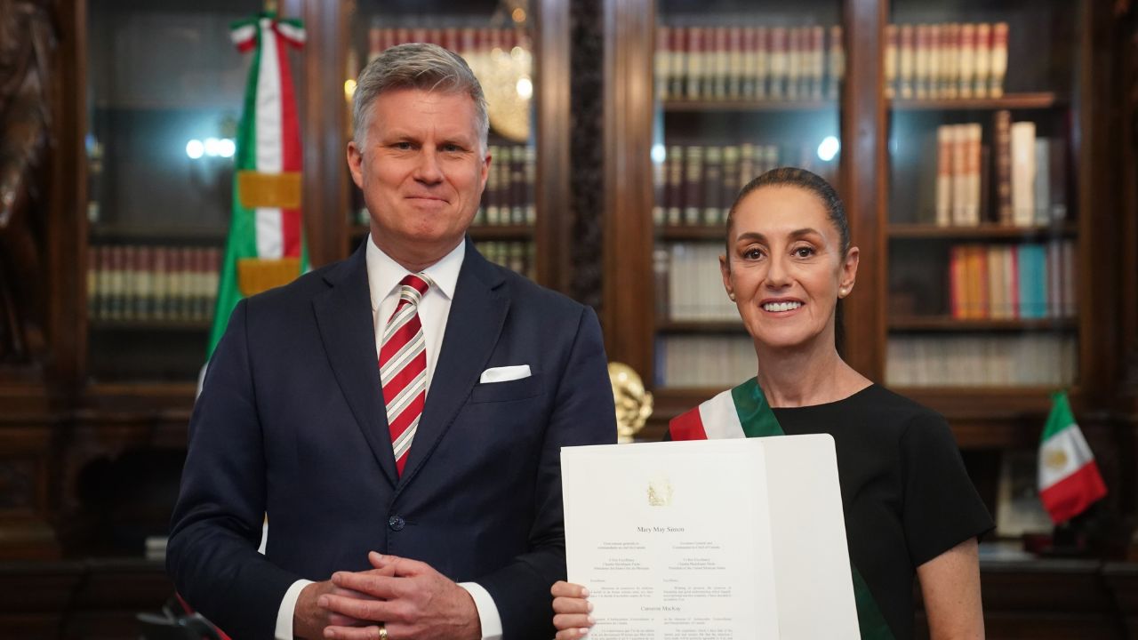 Embajador de Canadá en  México, Cameron MacKay presentó sus cartas credenciales a la presidenta de México, Claudia Sheinbaum