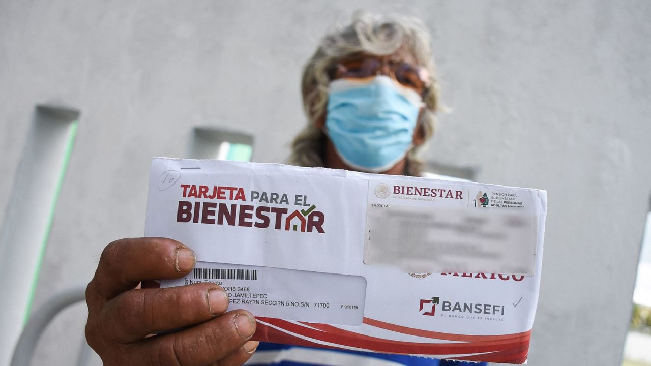 Conoce cómo obtener y de cuánto es el pago de marcha en caso de fallecimiento del titular de alguna de las pensiones del bienestar.