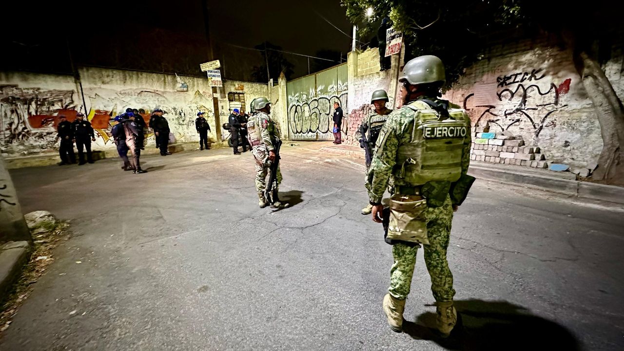 Elementos de seguridad de la alcaldía desmantelaron una fiesta clandestina en Coyoacán.