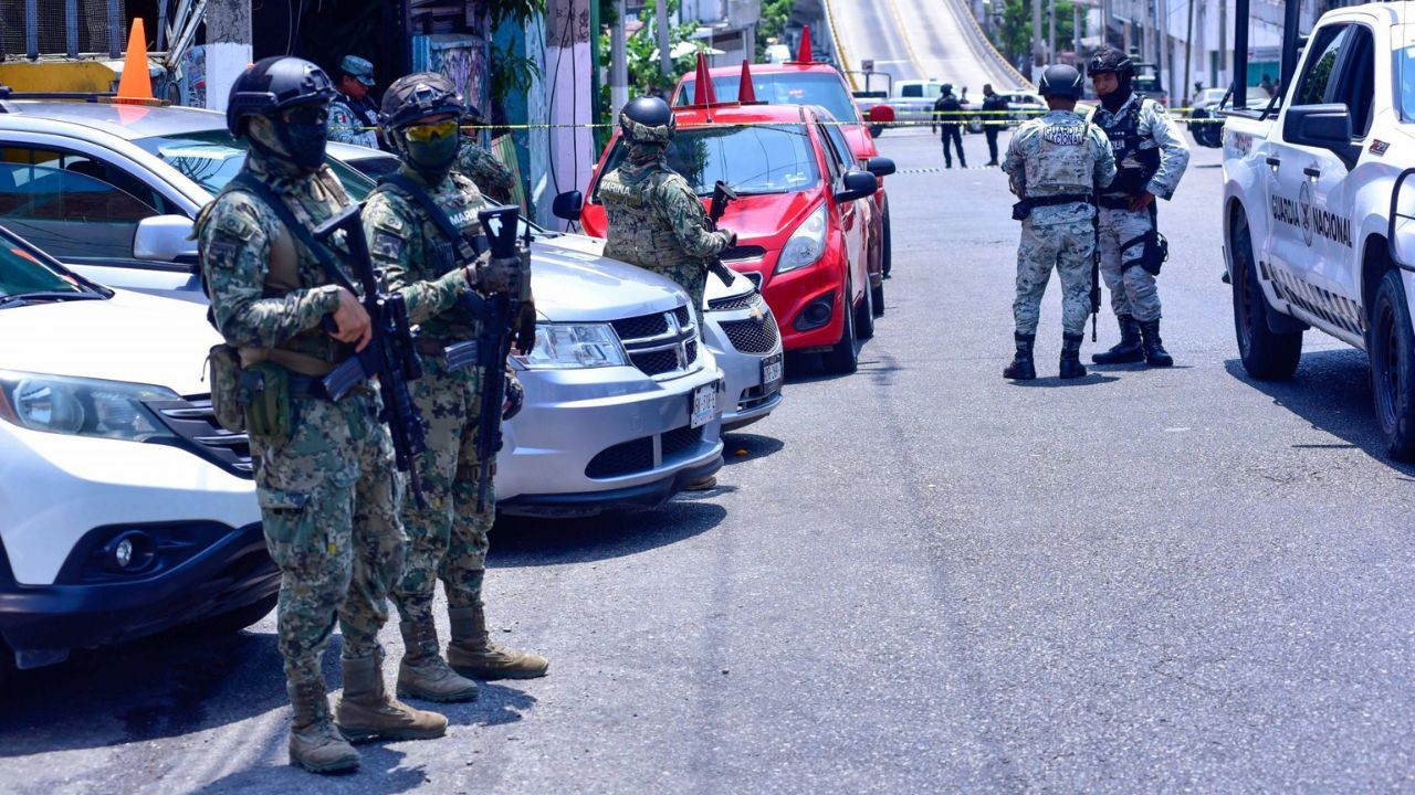 Un menor de 16 años, identificado como Jairo “N”, murió a balazos en la colonia Renacimiento, en la periferia del puerto de Acapulco.