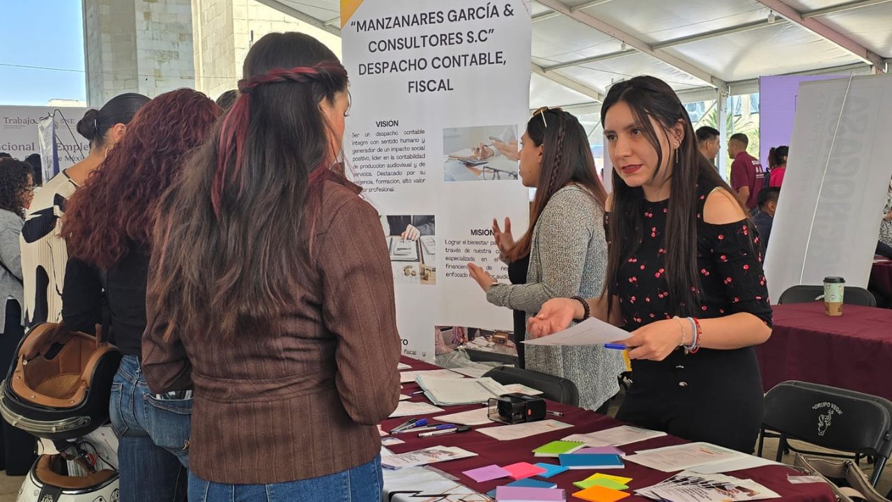 En la capital del país, el 45% de la población ocupada labora en la informalidad, aseguró Clara Brugada durante Feria Nacional de Empleo.